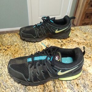 Rare NIKE N7 BRS 1000 Womens Shoes SIZE 10 Multicolor Running Walking 2011
